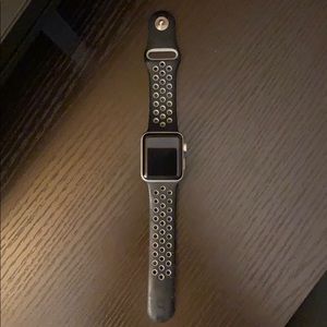 ⌚️ Apple Watch 2 w/ charging stand FREE SHIPPING